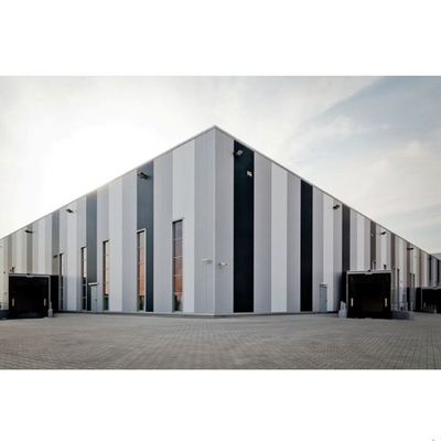 Các tòa nhà thép nhịp rộng mạ kẽm Cấu trúc khung thép đột lỗ Q235