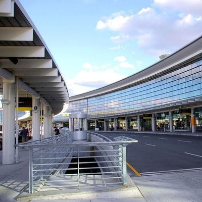 OEM / ODM Long Span Steel Structure Shopping Mall Siêu thị