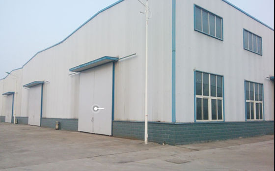 Xưởng kết cấu thép tùy chỉnh với cửa sổ hợp kim nhôm / PVC