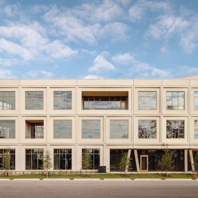 Kết cấu thép thương mại Prefab Tòa nhà văn phòng Windproof Wide Span ISO9001