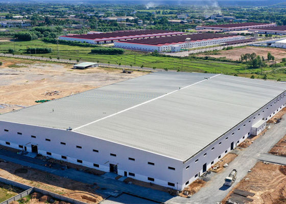 Q355 / Q235 Cấu trúc thép Nhà máy Gỗ xe đỗ xe Xây dựng tòa nhà chế tạo sẵn