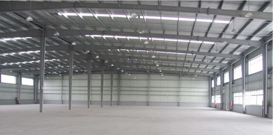 Thép khung cấu trúc Tòa nhà trọng lượng nhẹ Thép nhà để xe