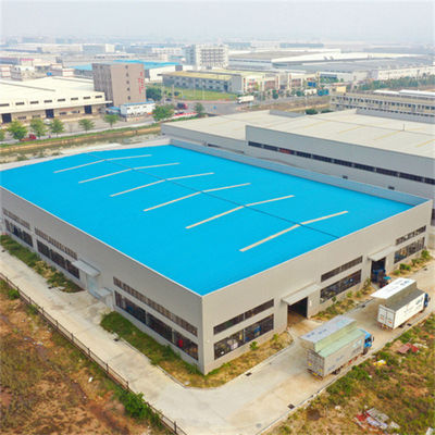 Xưởng xây dựng cấu trúc thép với cách điện và cửa sổ hợp kim nhôm