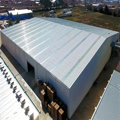 kho thép đúc nóng Prefab cho mái nghiêng với sức tải mạnh