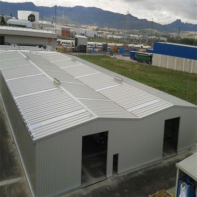 kho thép đúc nóng Prefab cho mái nghiêng với sức tải mạnh