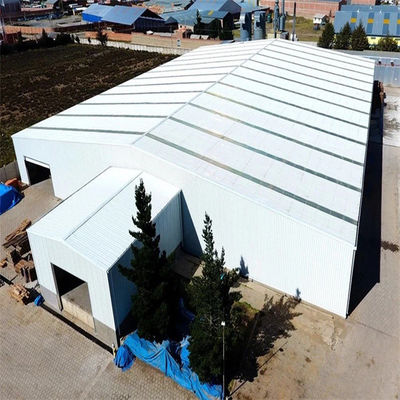 kho thép đúc nóng Prefab cho mái nghiêng với sức tải mạnh